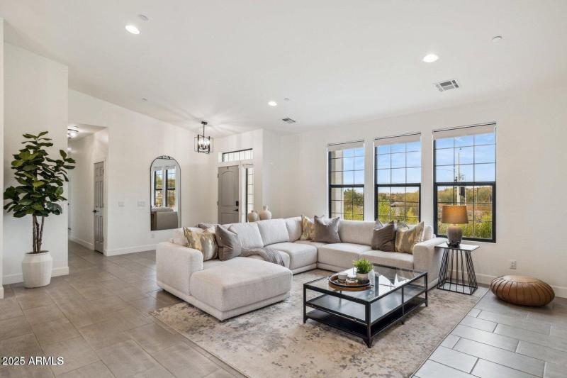 20250916025124495851000000-o