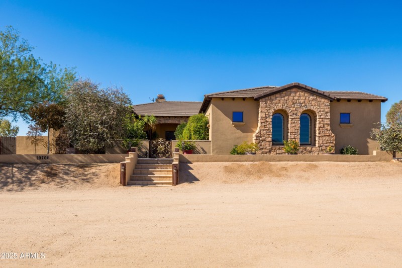 Charming Desert Retreat