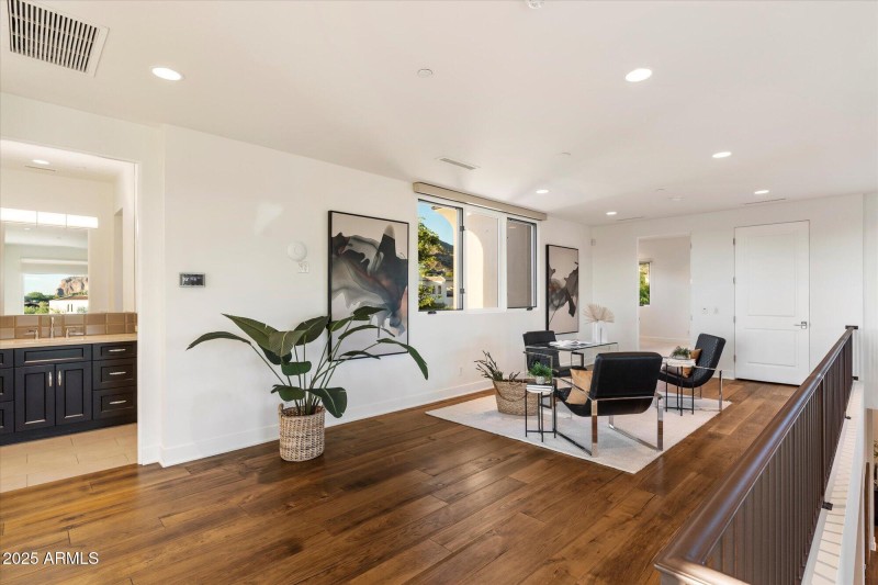 Spacious Upper-level