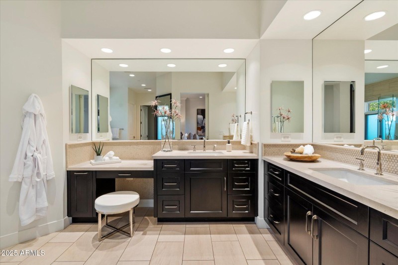 Primary Suite Spa-like Retreat