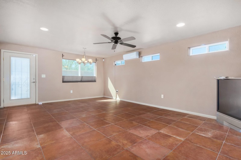 3301 S Goldfield Rd Unit 1017