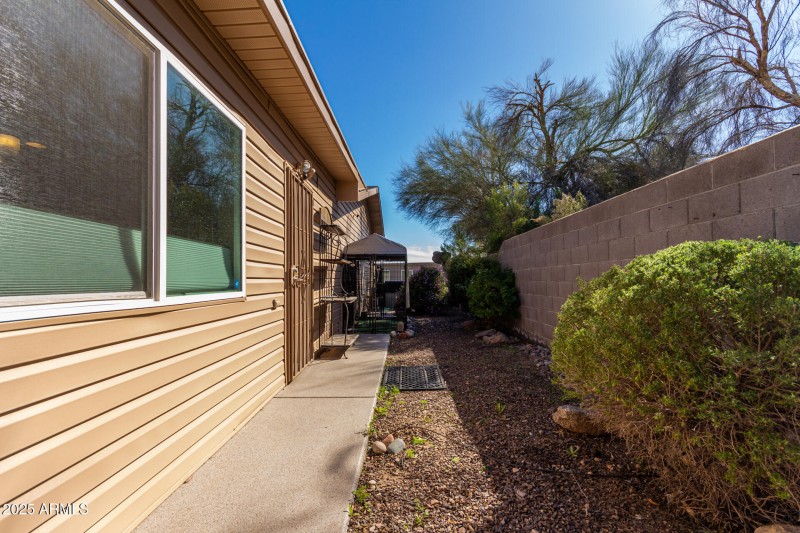 3301 S Goldfield Rd Unit 1017