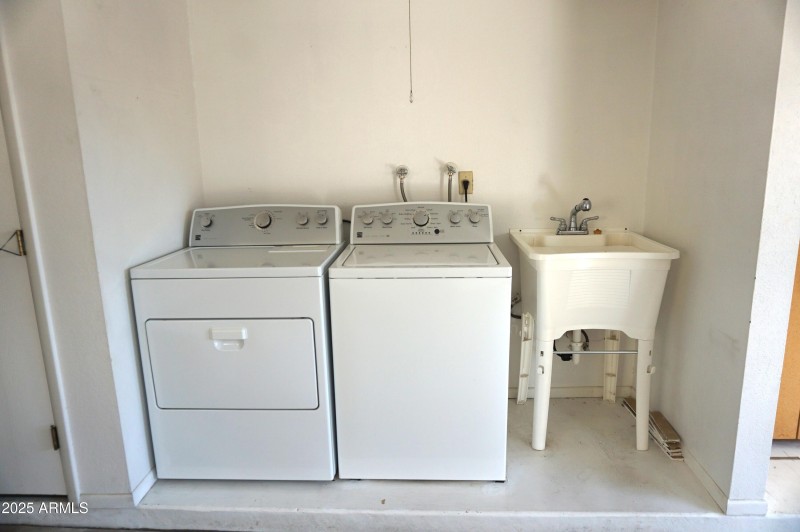 Washer & Dryer