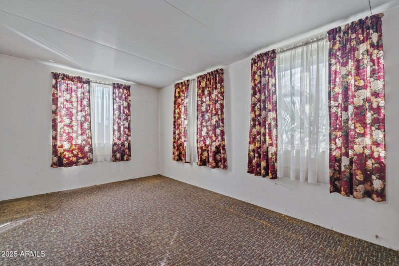 19-web-or-mls-4531 E Southern Ave--27