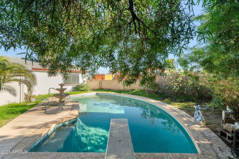 28-web-or-mls-4531 E Southern Ave--28