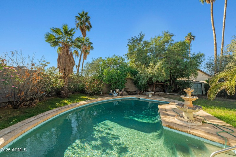 32-web-or-mls-4531 E Southern Ave--32