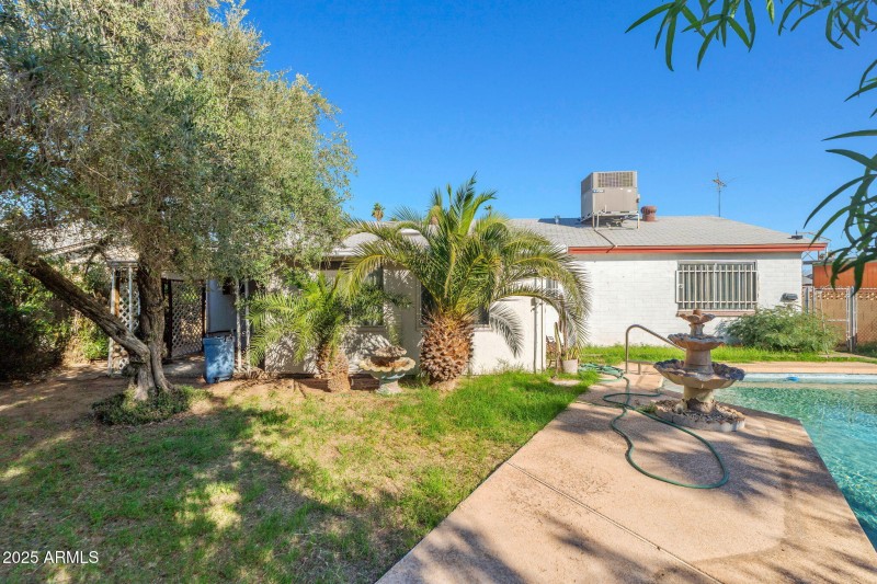 36-web-or-mls-4531 E Southern Ave--36