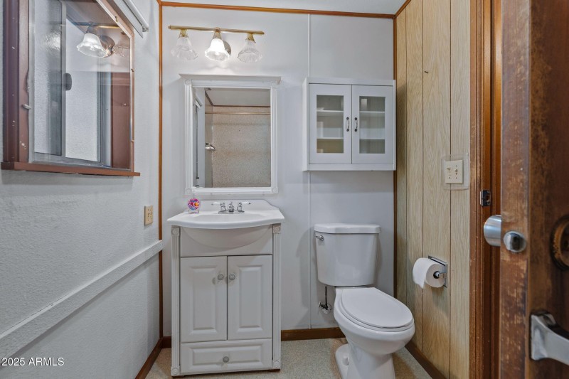 12-web-or-mls-2729 E Juniper Ave--12