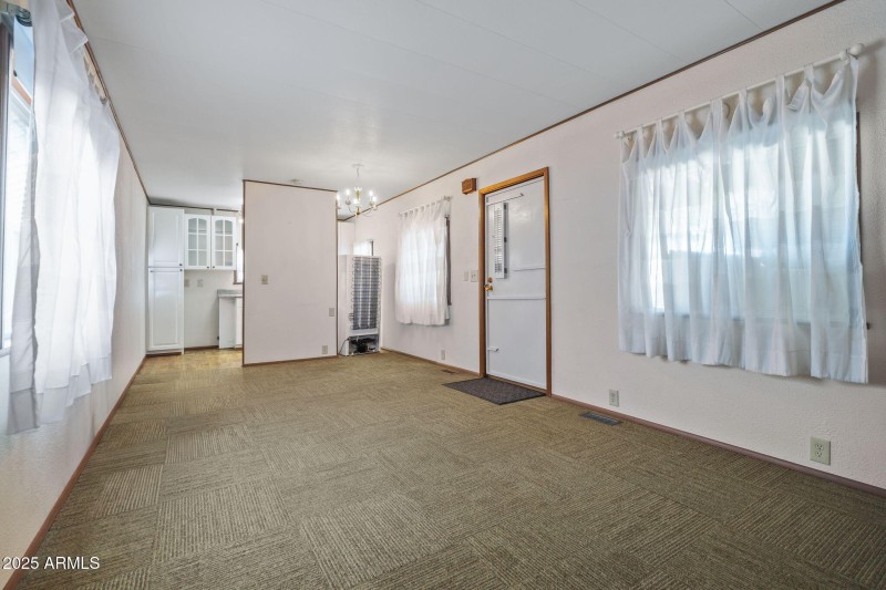 18-web-or-mls-2729 E Juniper Ave--17