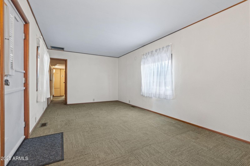 19-web-or-mls-2729 E Juniper Ave--18