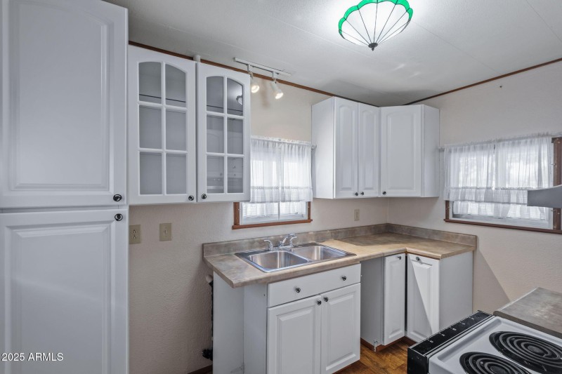 21-web-or-mls-2729 E Juniper Ave--20