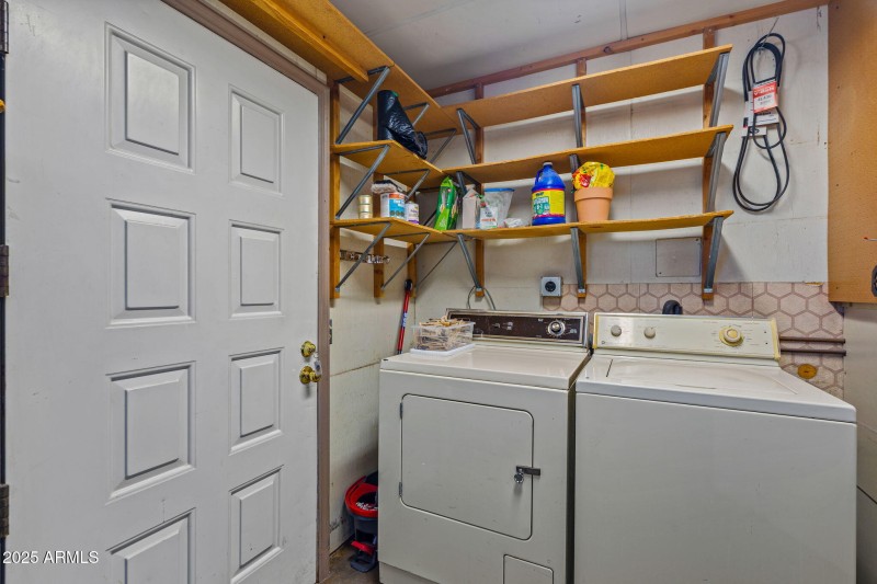 33-web-or-mls-2729 E Juniper Ave--33