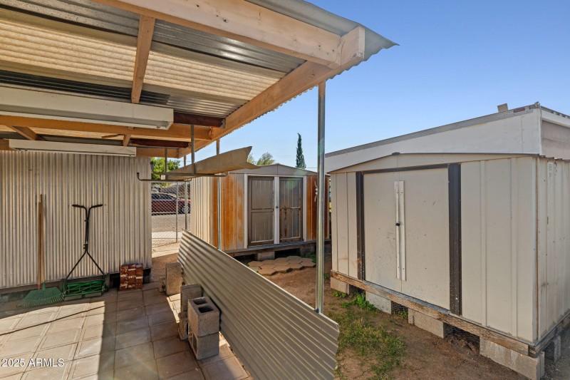 48-web-or-mls-2729 E Juniper Ave--48