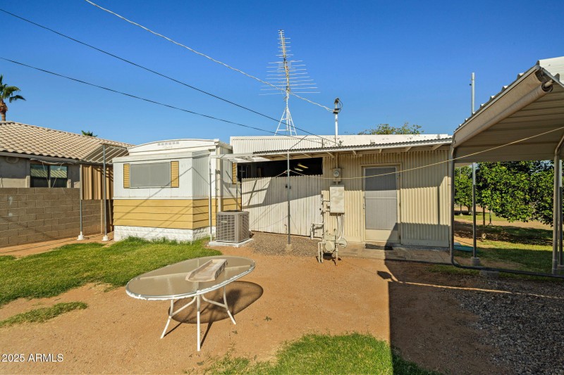 49-web-or-mls-2729 E Juniper Ave--49