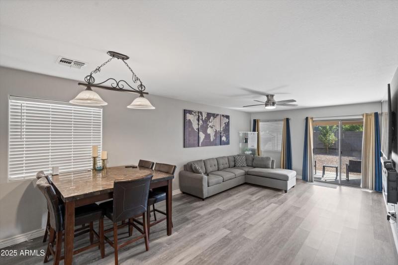 06-Dining and Living