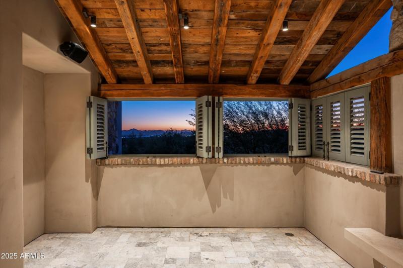 057_Covered Patio Views