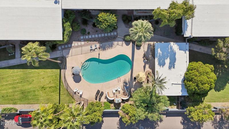 34-web-or-mls-N 20th St 201-S1011-034