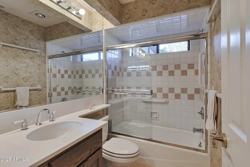 Guest Bath_Downstairs