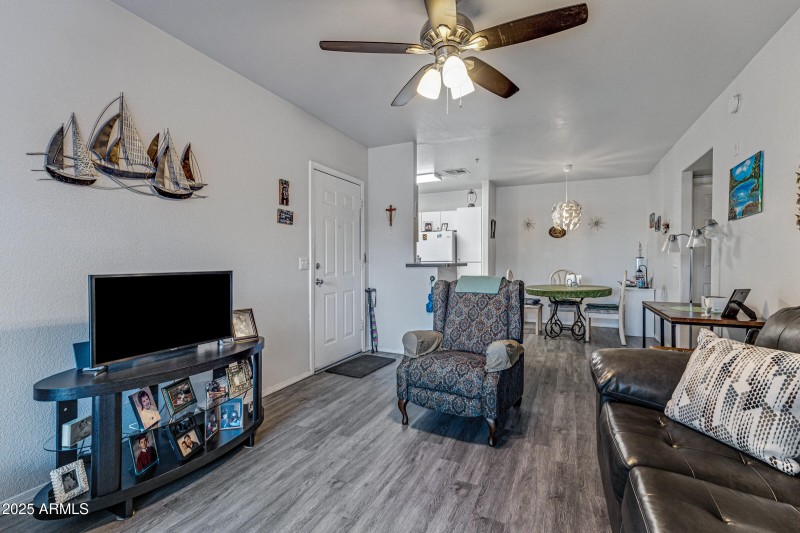 1295 N Ash St #123-6