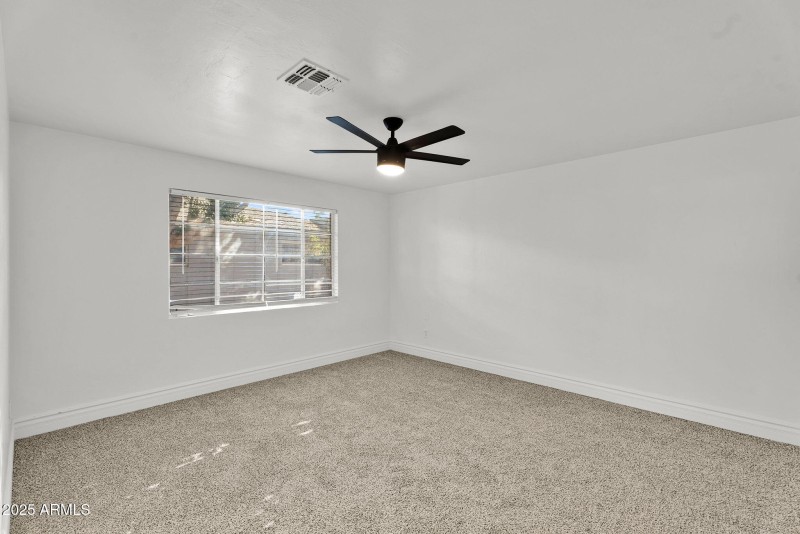 35-web-or-mls-3420 N 45th st-37