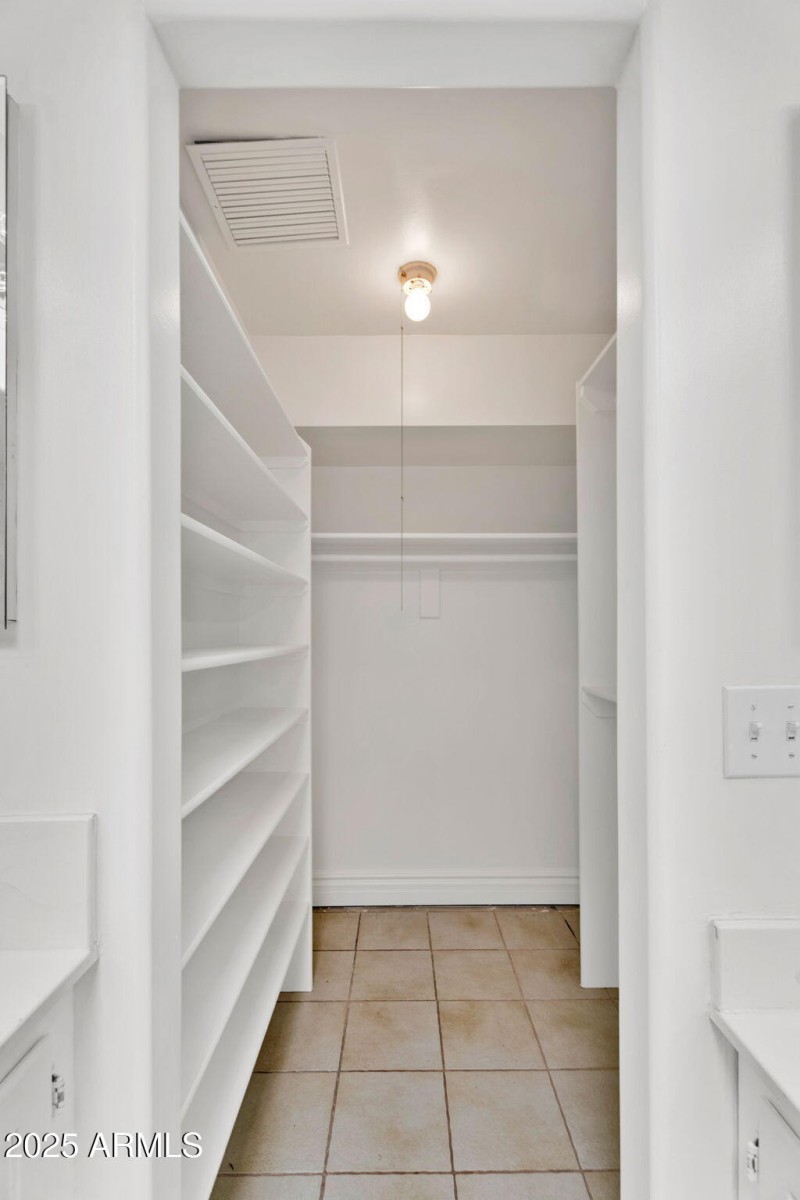 31-web-or-mls-3420 N 45th st-31