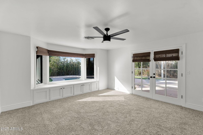 23-web-or-mls-3420 N 45th st-26