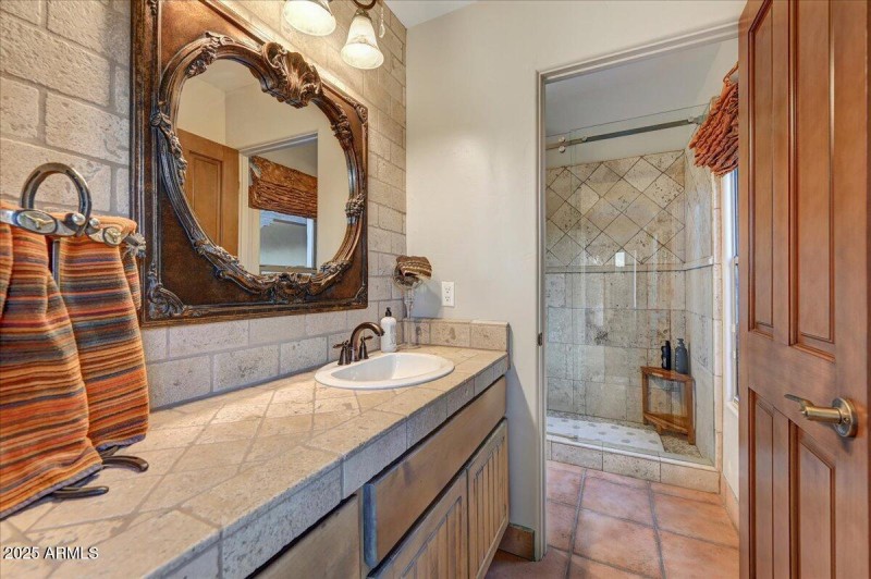 22-Jack and Jill Bath