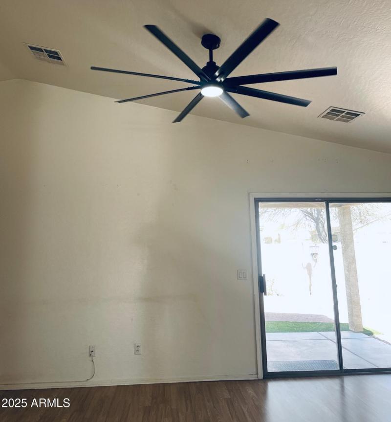 c8838511-0147-40a4-9d28-1854464e606d