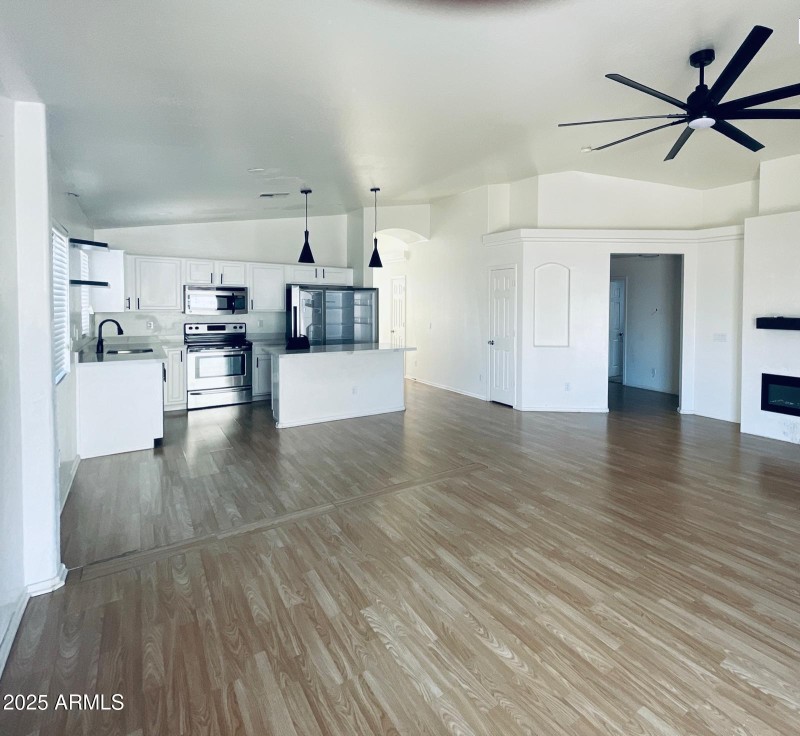 fb05e01d-771f-4195-b417-f87abfddb16f