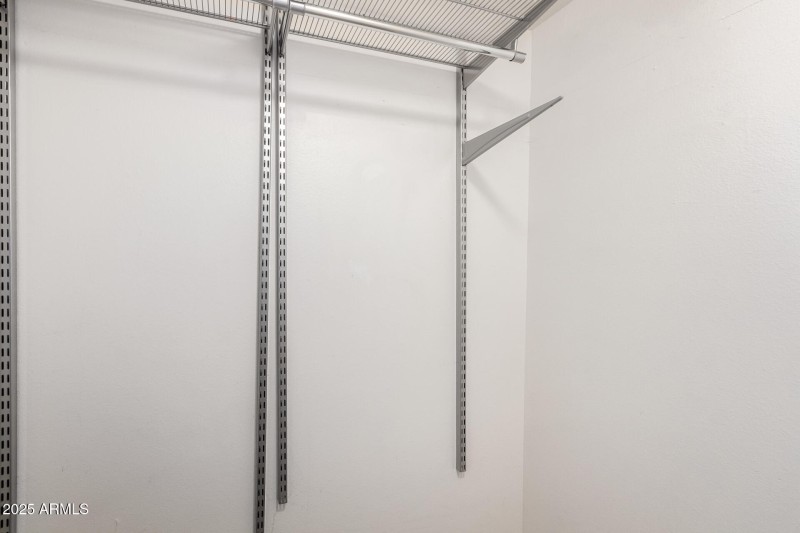 Walk in closet 2