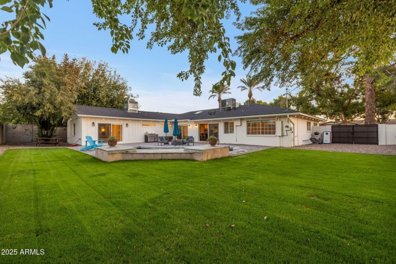 62-web-or-mls-896A3637