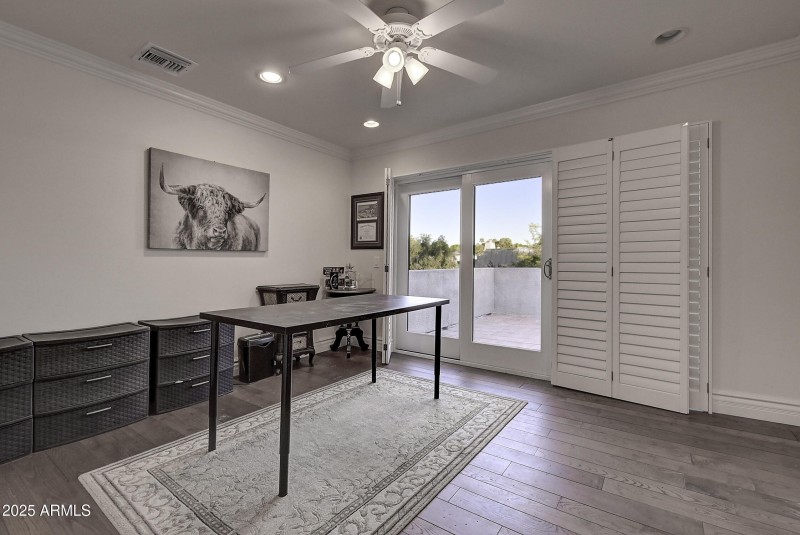 3050E Marlette Ave (53)