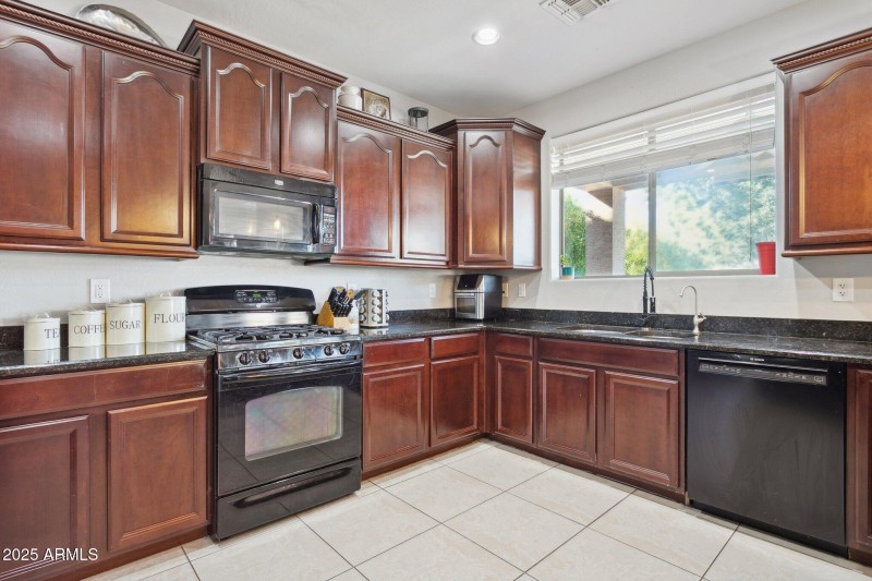 14-web-or-mls-30522-n-rebecca-ln