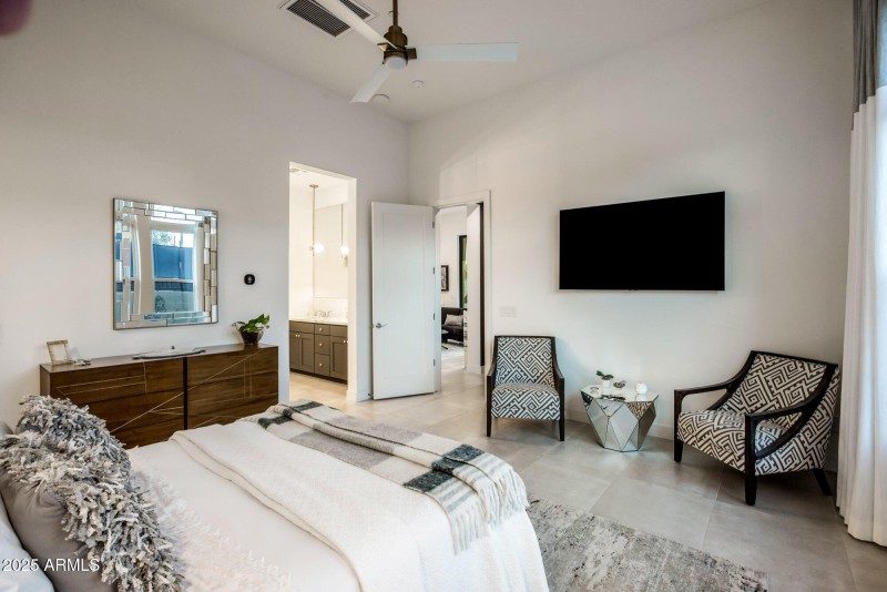 Features Sitting Area