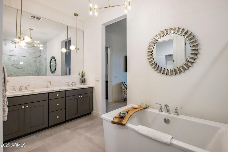 Freestanding Soaking Tub