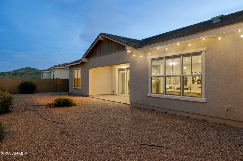 54-web-or-mls-7707-s-43rd-pl