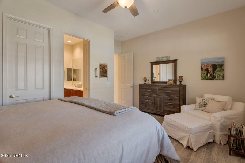 33572 N 79th Way Bedroom 3 view to hallw