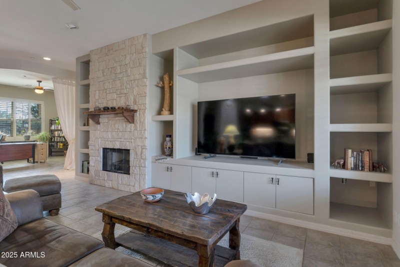 33572 N 79th Way great room fireplace me