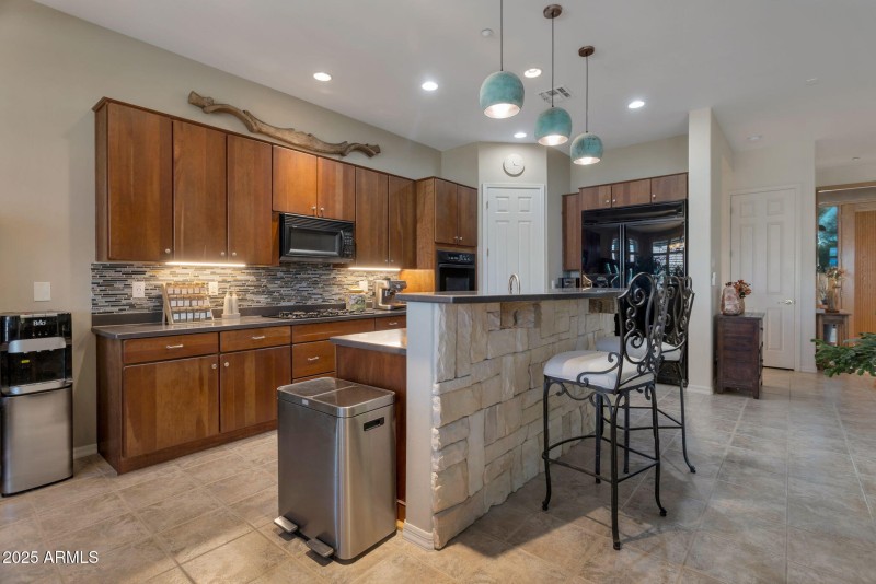 33572 N 79th Way Kitchen