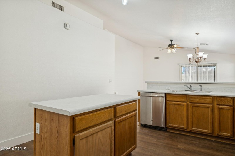 15-web-or-mls-1156-n-san-benito-dr