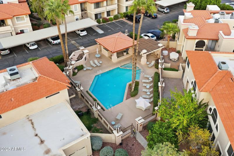 Fifteen+ Steps to pool!