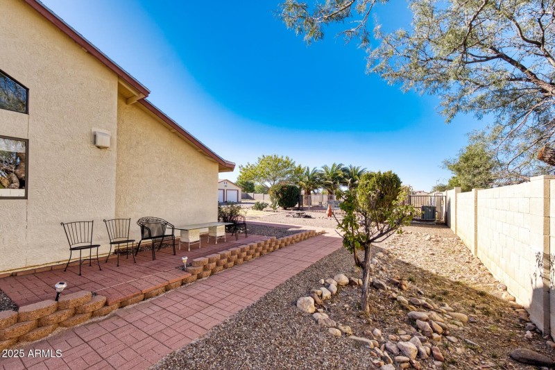 072083-3623 East Navaho Street