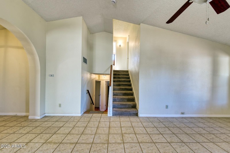 082038-3623 East Navaho Street