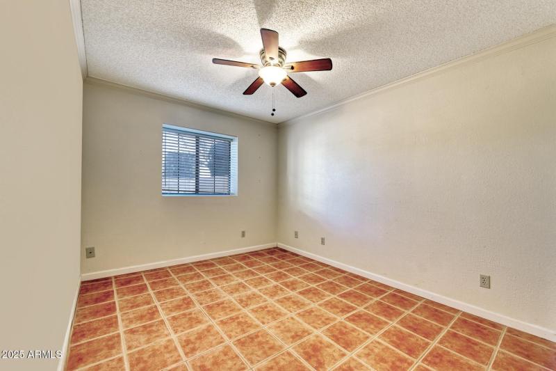 082158-3623 East Navaho Street