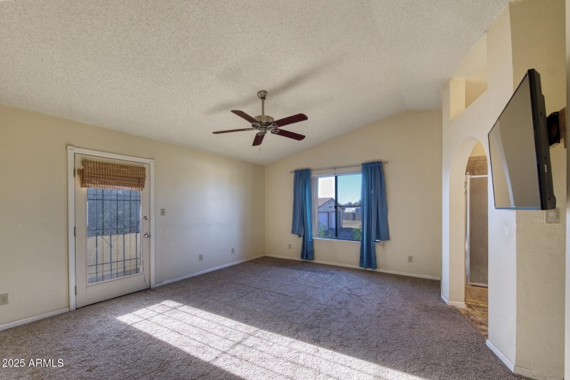 082213-3623 East Navaho Street