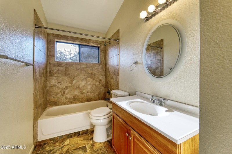 082313-3623 East Navaho Street