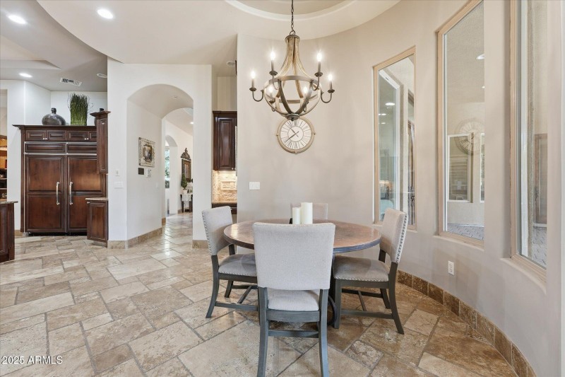 33-033-breakfast-nook