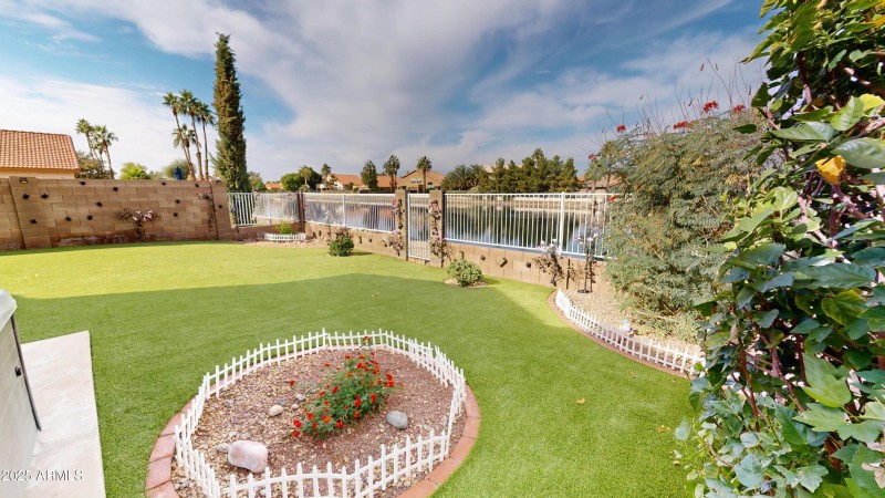 7804-W-Julie-Dr-11122025_173425