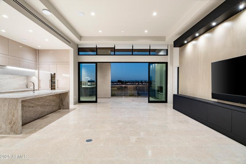 6587 N Palmeria Blvd #3010 (1 of 41)