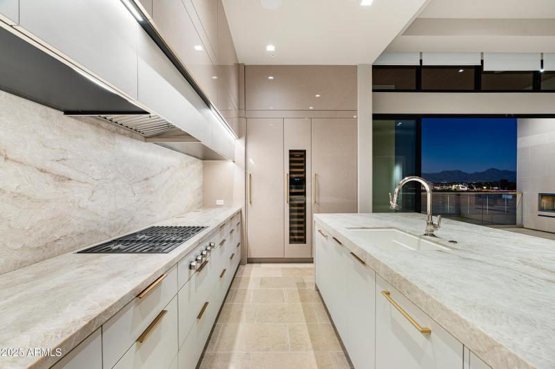 6587 N Palmeria Blvd #3010 (8 of 41)